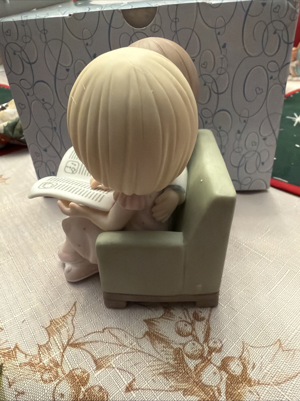 PRECIOUS MOMENTS 940020 HERE’S THE GOOD NEWS..YOU’RE BY MY SIDE FIGURINE IN BOX
