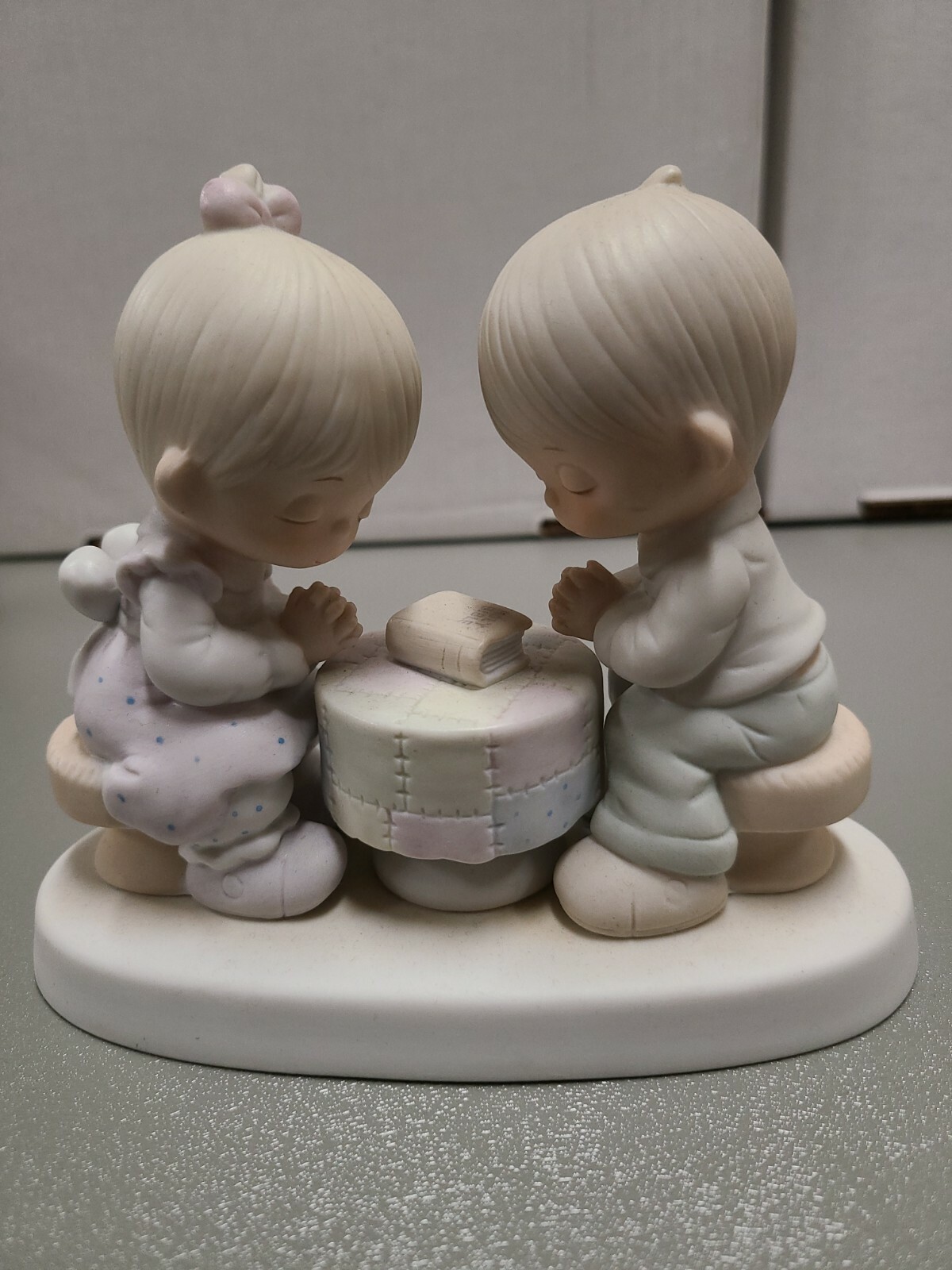 1980 Precious Moments Figurine Prayer Changes Things Holy Bible