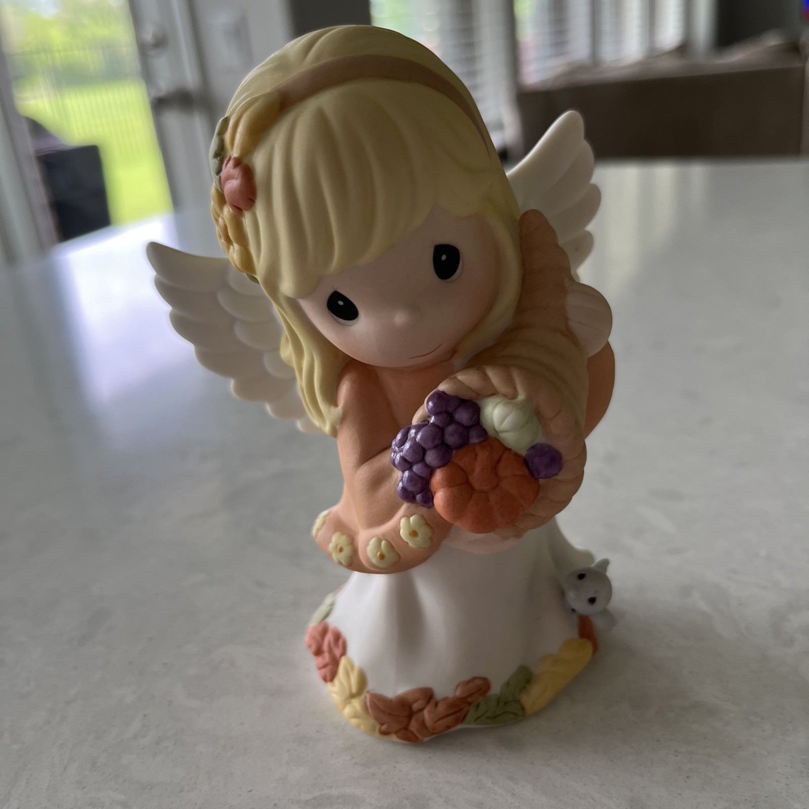 Precious Moments THE GENEROSITY OF HIS PROMISE – FALL/HARVEST Angel 113093