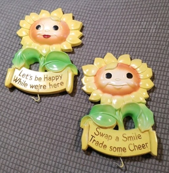 Vintage 1973 Miller Studio Chalkware Anthropomorphic Smiling Sunflower Plaques