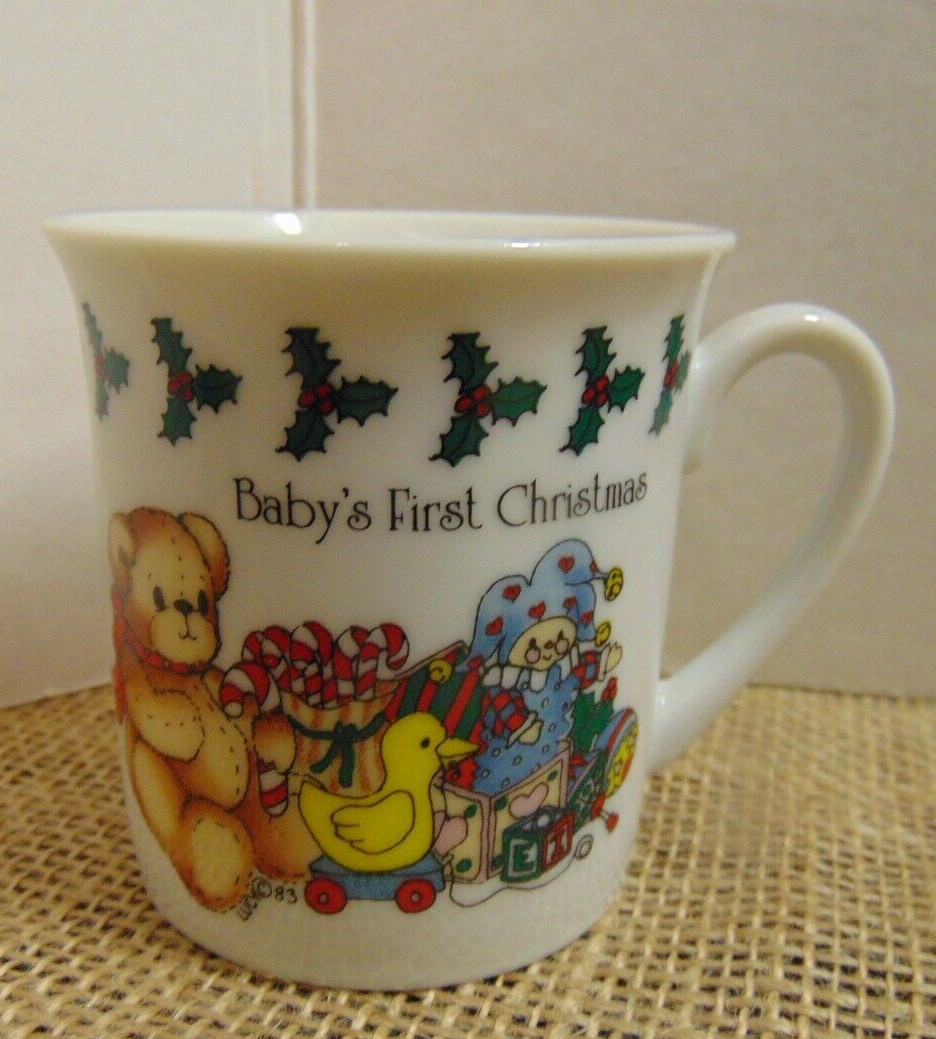 Enesco Baby’s First Christmas Cup 1985 Lucy Rigg…lucy & me Bears & Holly 2.5″