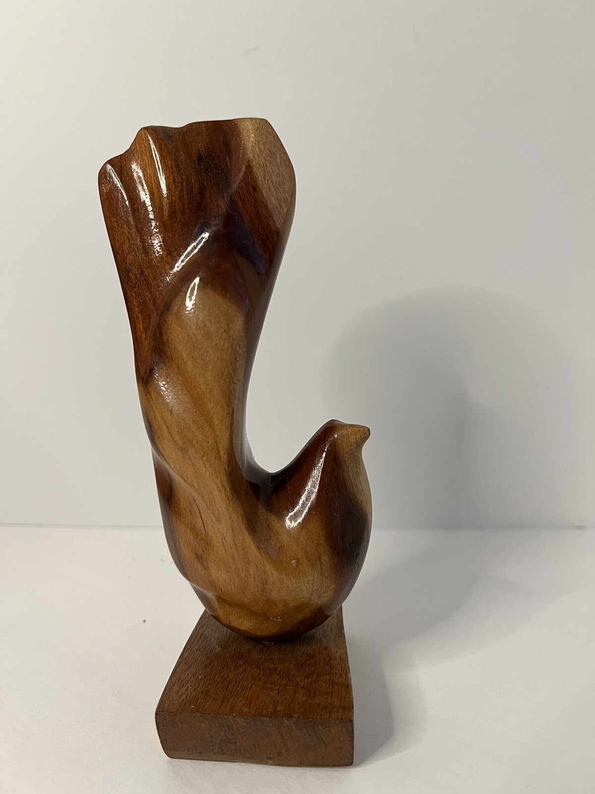 Hand Carved Wood Bird Sculpture Long Tail Unsigned About 6.5 Inches Tall