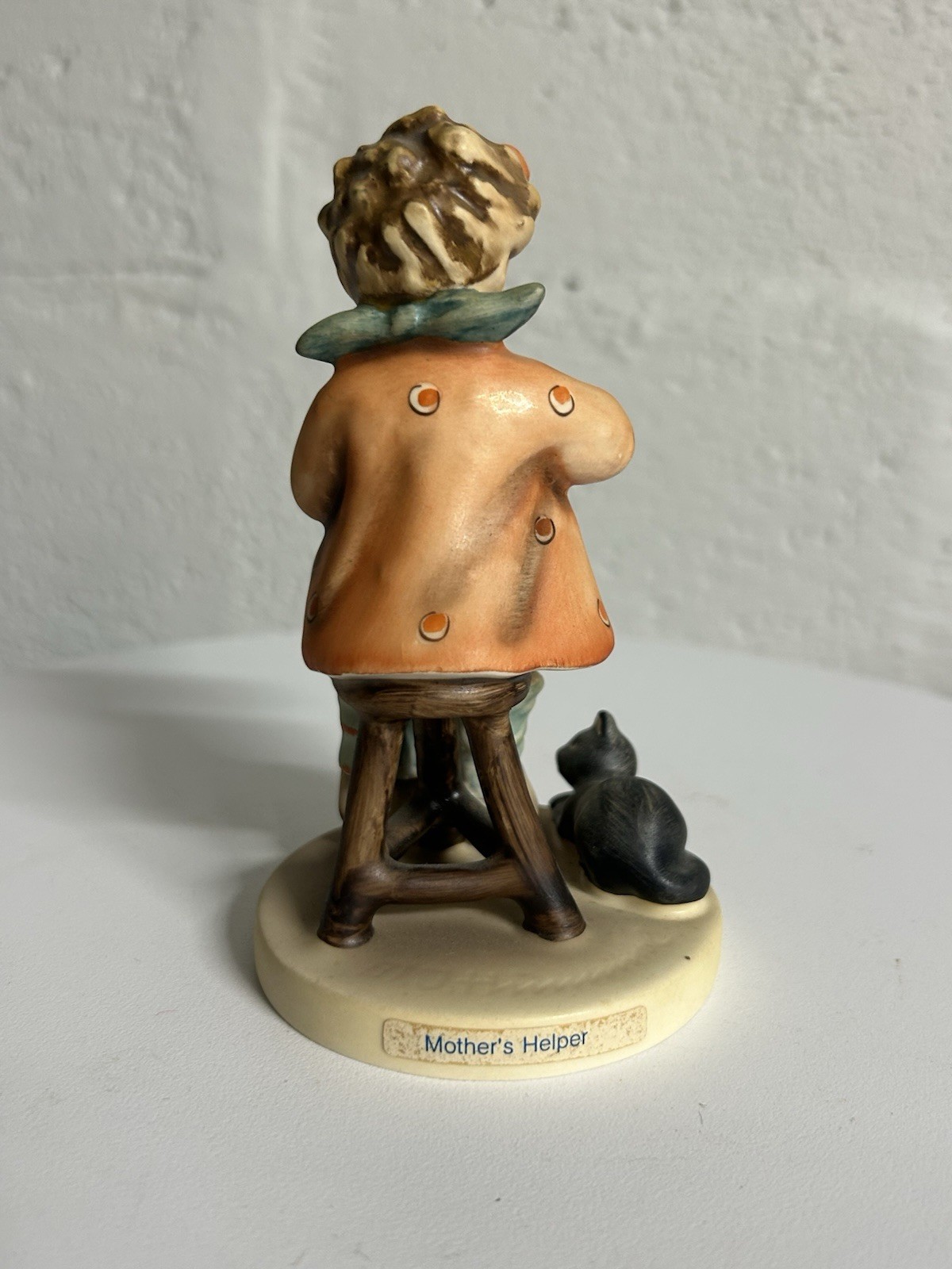 Goebel Hummel 133 Mother’s Helper Figurine TMK-6 W Germany 1980 Girl Cat 4.75″