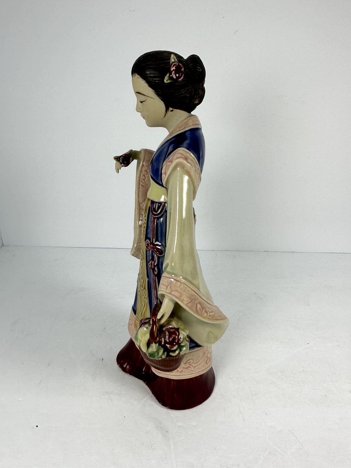 Vintage Japanese Ceramic Statue Girl with Flowers 10″ Tall Matte & Glossy Finish