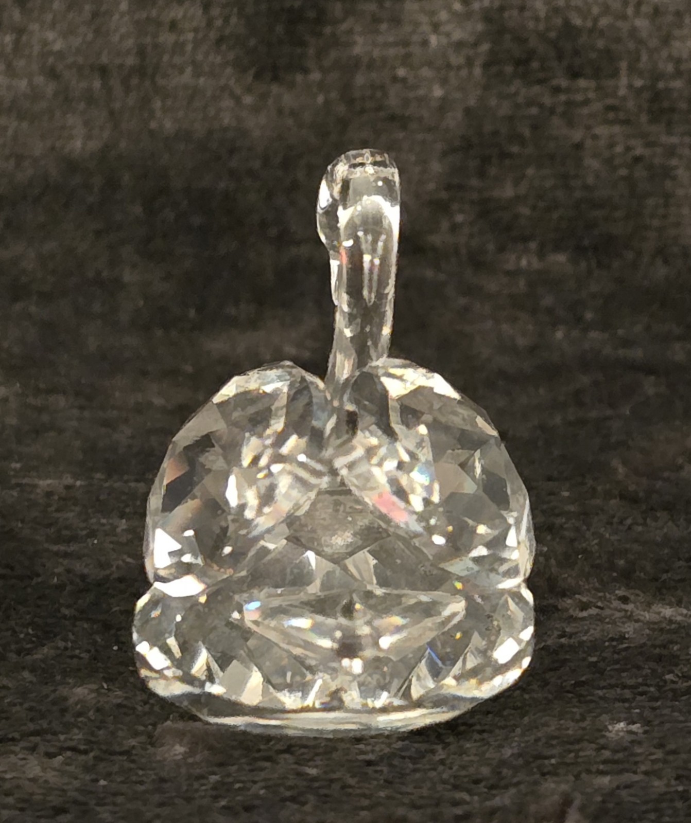 4 SWAROVSKI Beauties of The Lake Crystal Swans