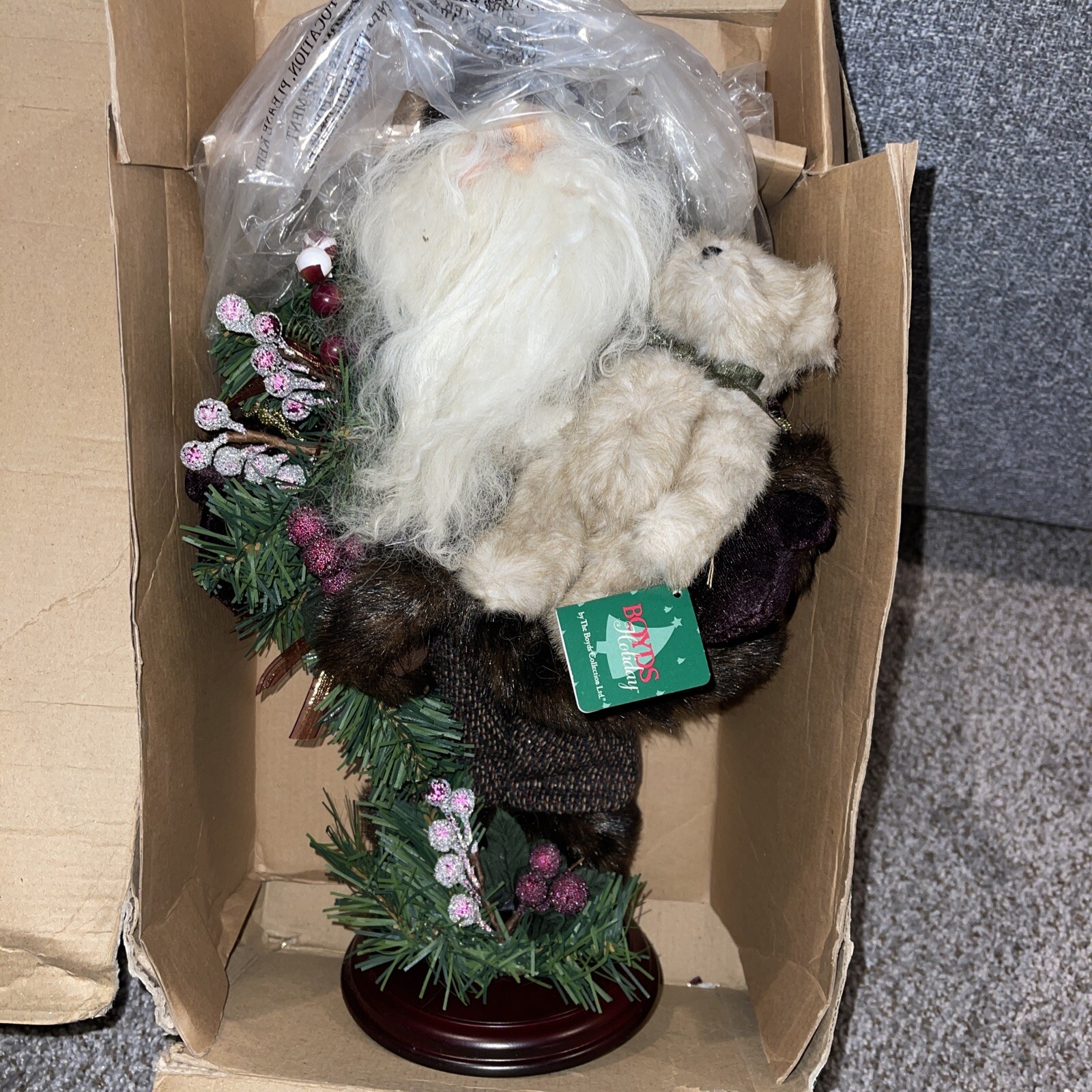 Boyds Bears SC S.C. Sugarplum New With Tags Santa Claus Figurine display