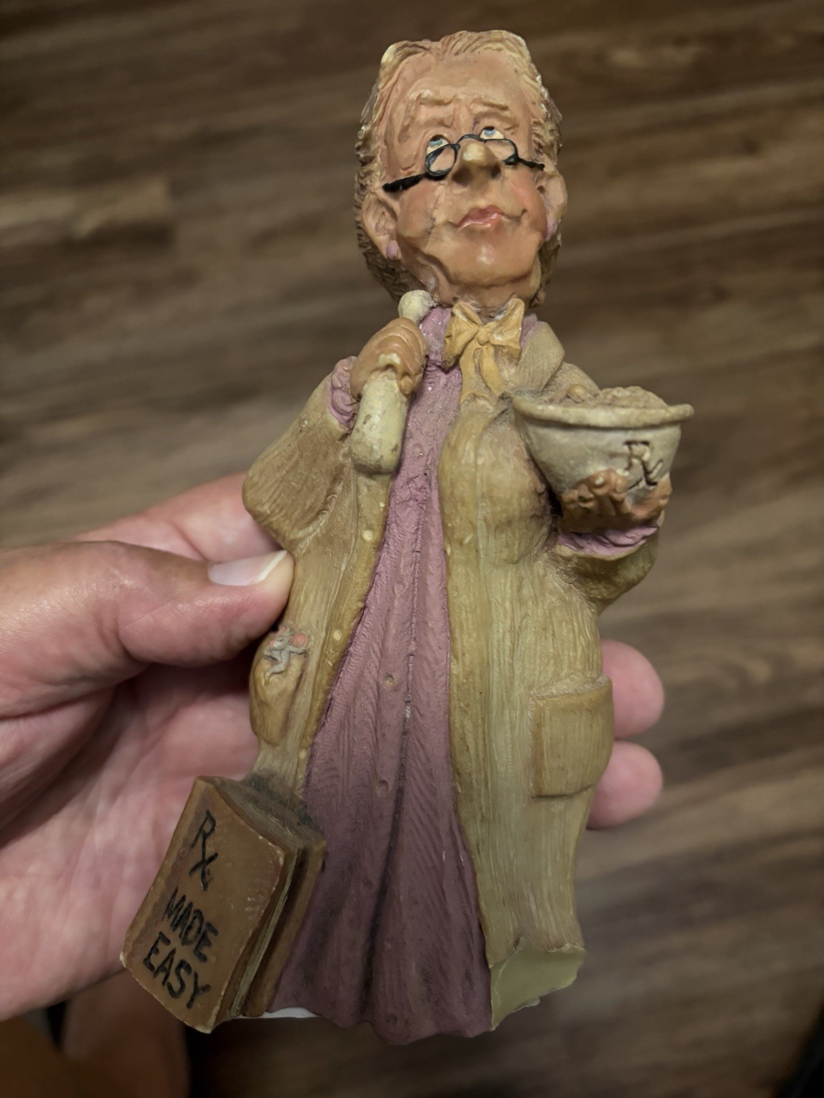 Vtg 1991 Frumps “Anna” Pharmacist Figurine – Signed Douglas Harris – D&D Studios