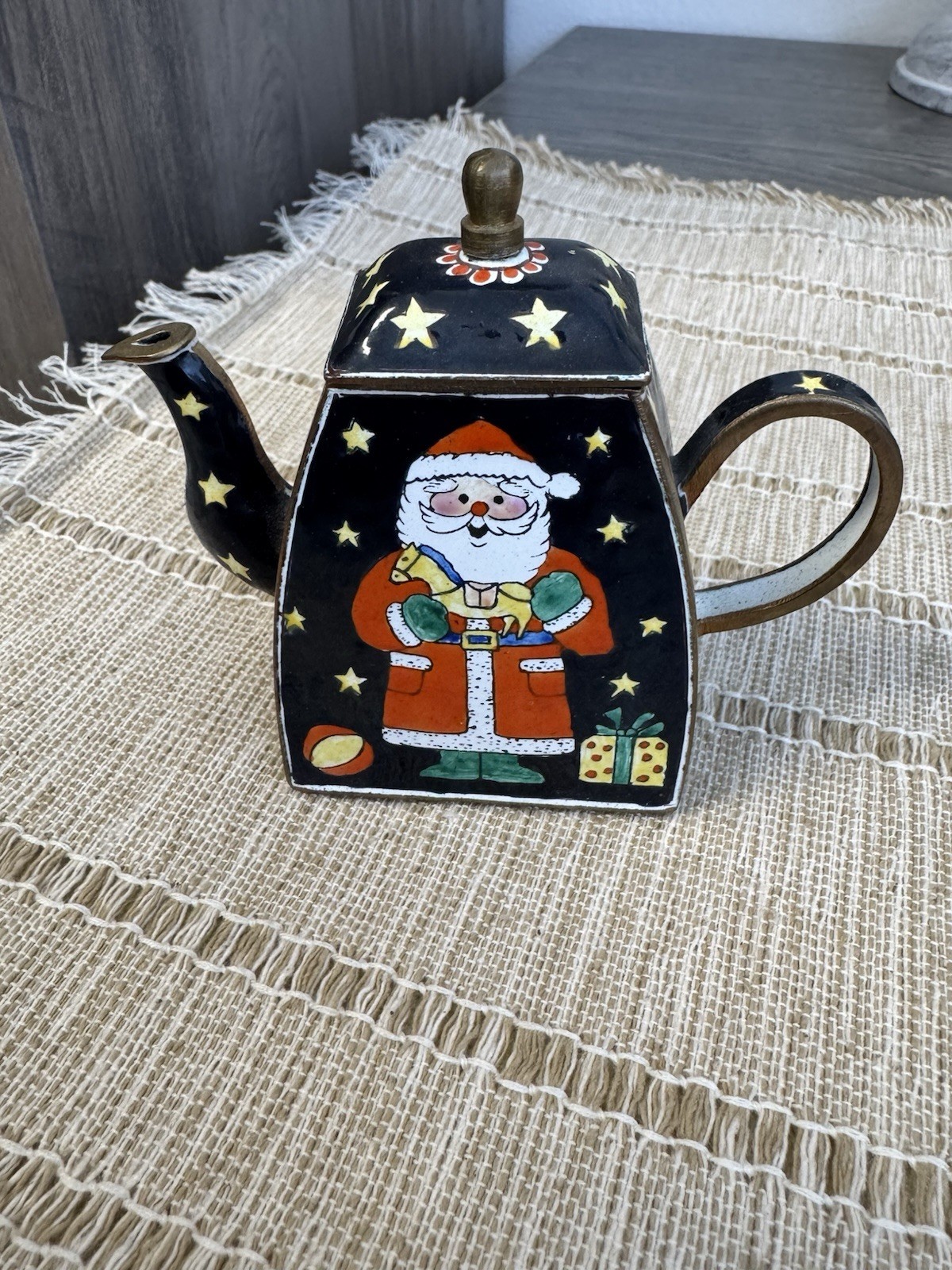 Vintage Santa Teapot Kelvin Chen Hand Painted Enamel Brass Christmas Stars