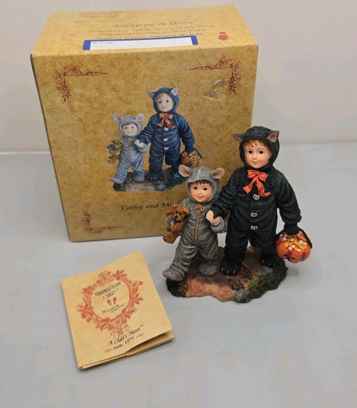 NIB Boyds Yesterdays Child Cathy and Miranda First Trick or Treat Figurine #3585