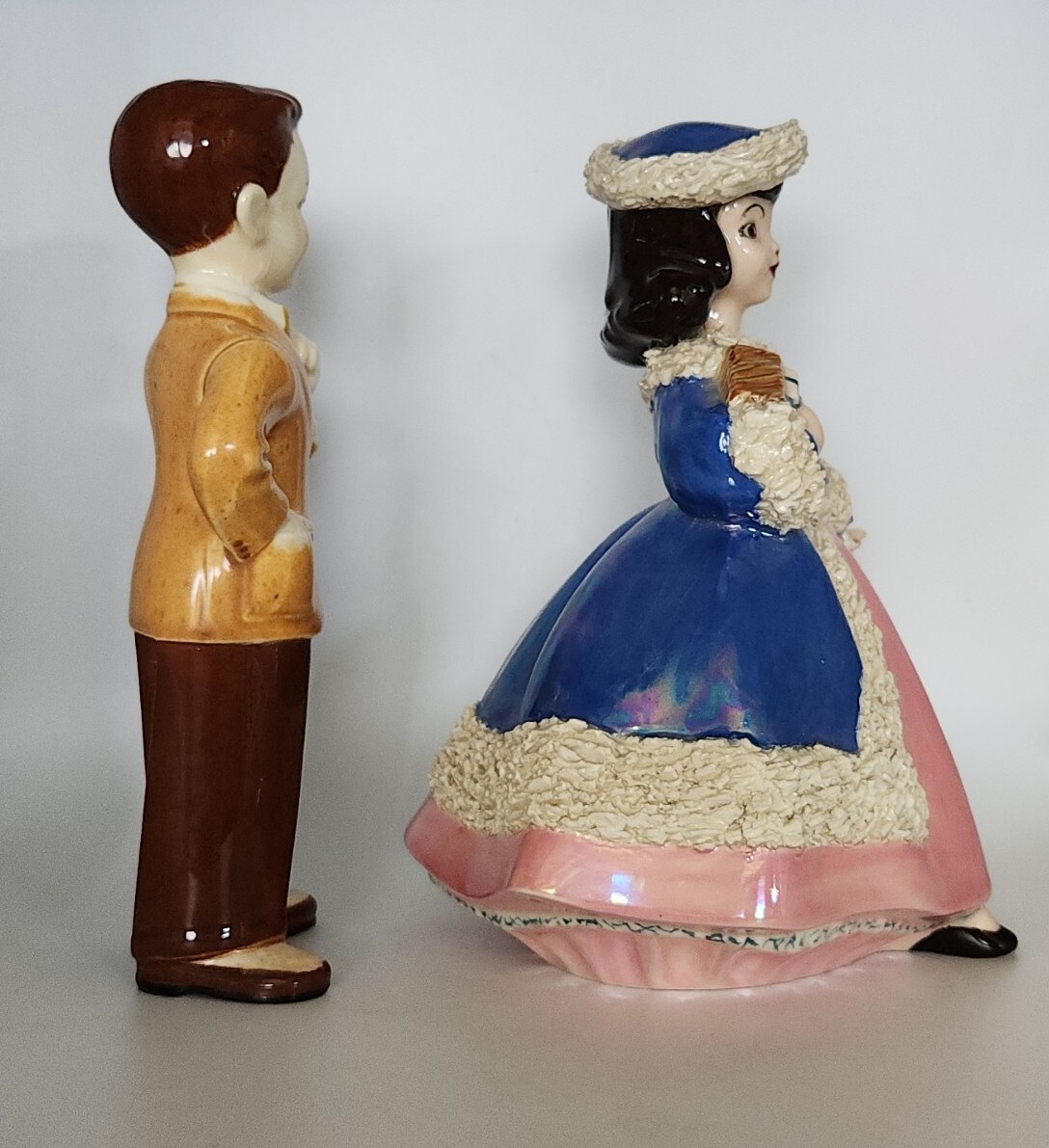 Vintage 1950’s Kitsch Figurines Boy And Girl 7in Holland Mold Ceramics