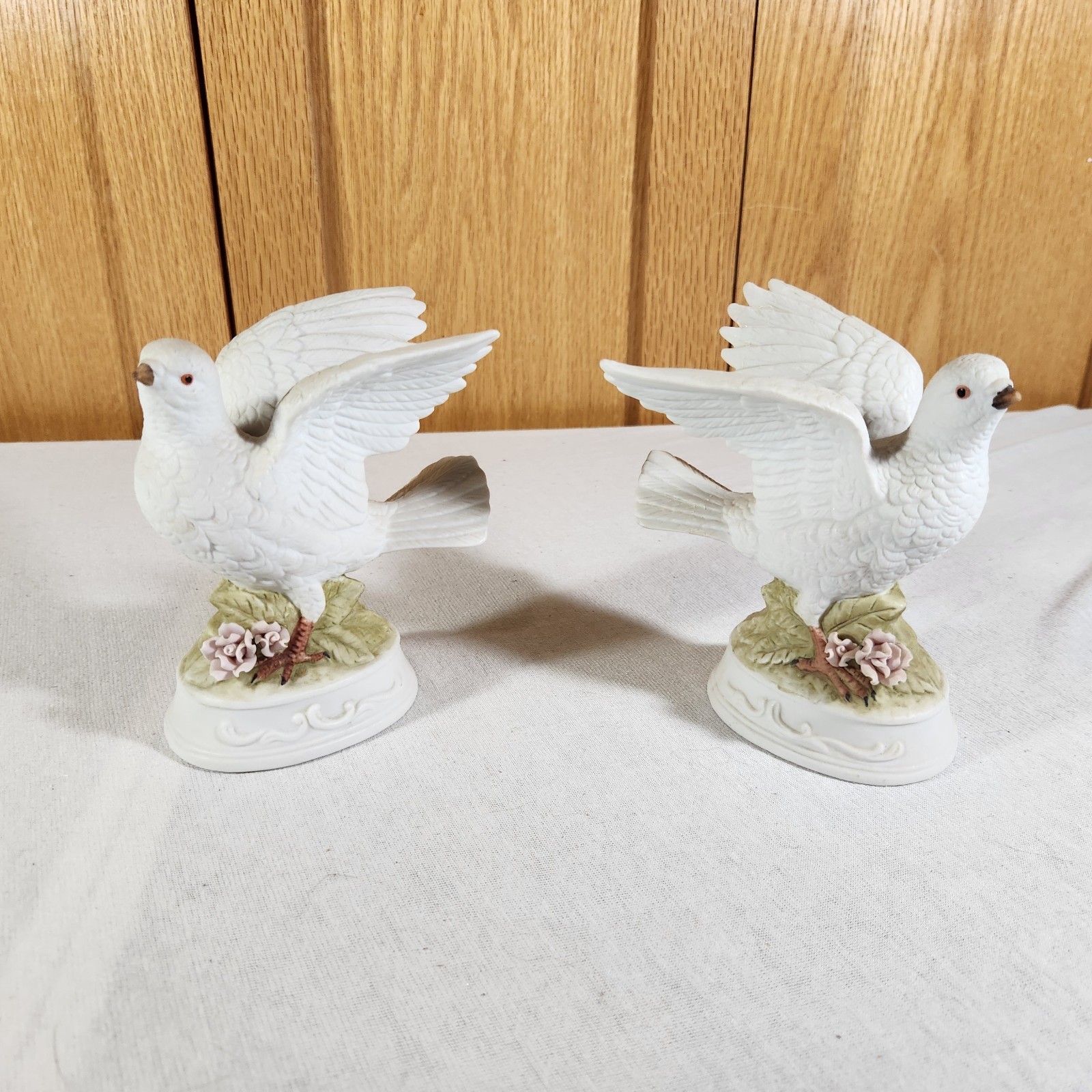 Vintage Napcoware 9479 Peace Doves Pair Of Figurines Birds