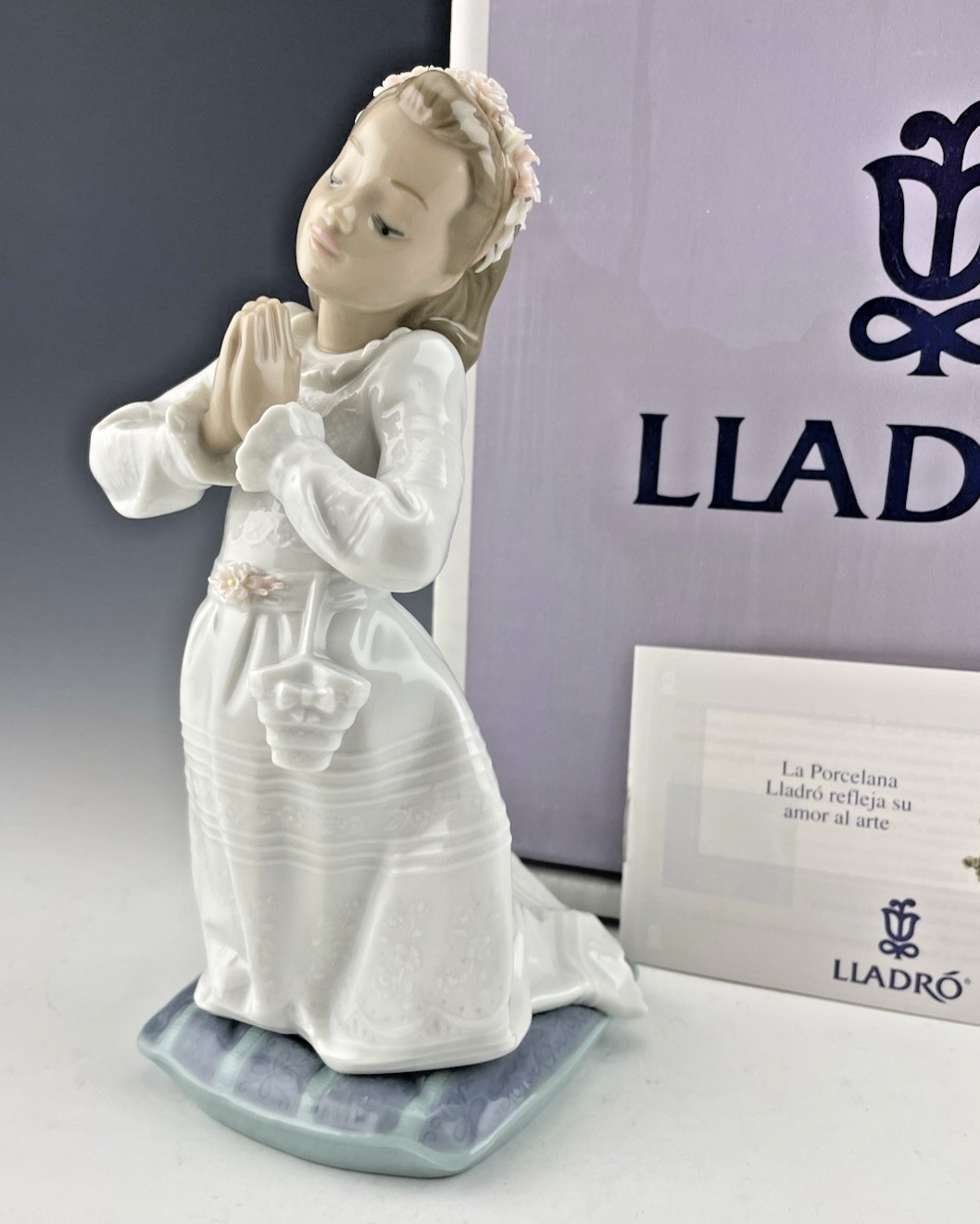 Lladro Figurine COMMUNION PRAYER GIRL PRAYING 6089 RELIGIOUS Retired Mint w/ Box
