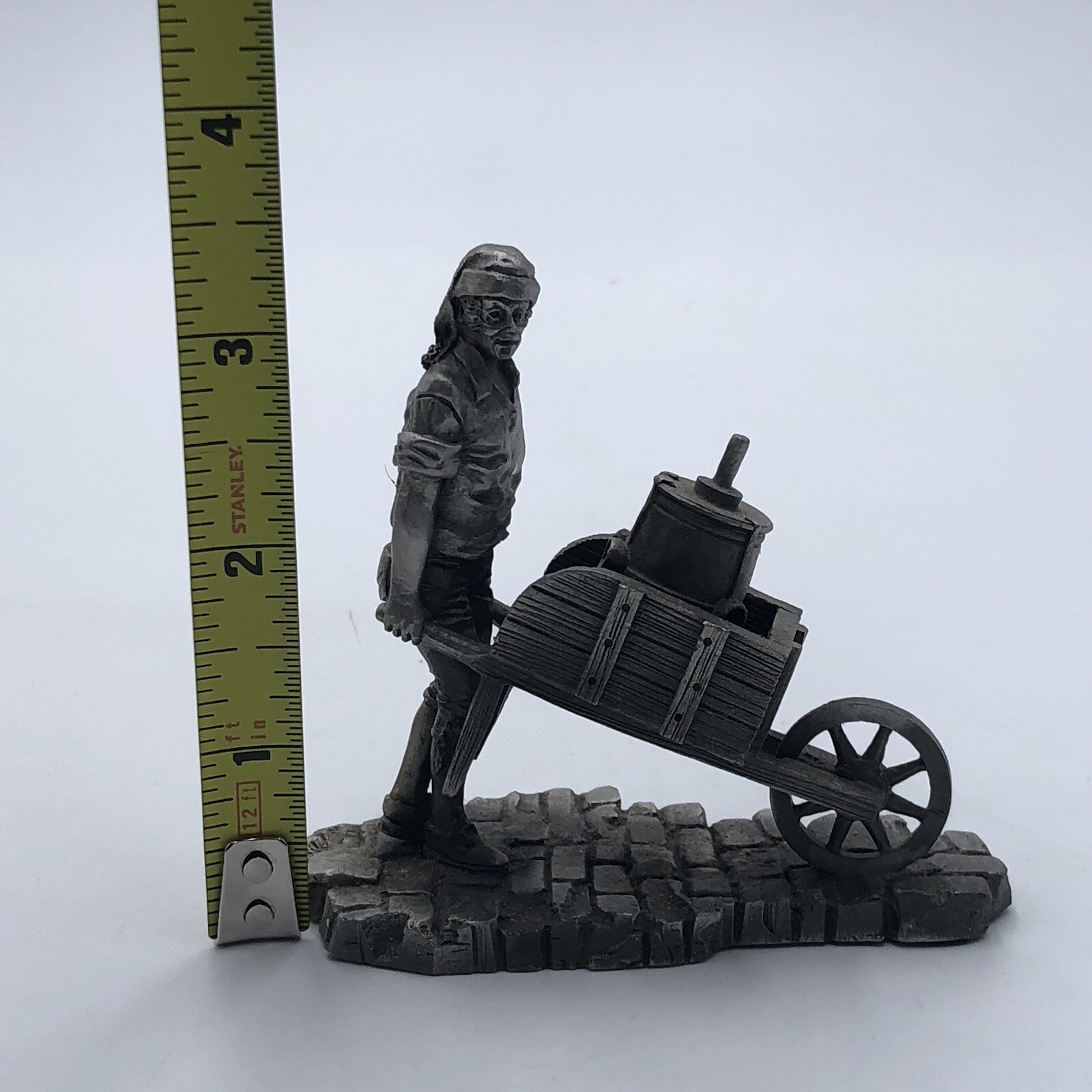 Buttermilk Man by Ron Hinote – Franklin Mint’s Colonial Peddlers Series 1980