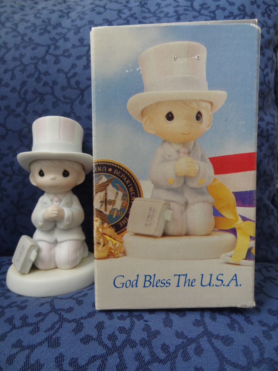 GOD BLESS THE USA. Porcelain COMMEMORATIVE FIGURINE .