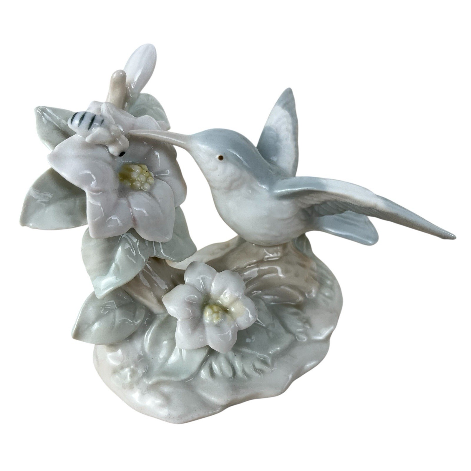 Gaylord Hummingbird With Bee Flowers Porcelain Bird 1970s Nature Beauty Vintage