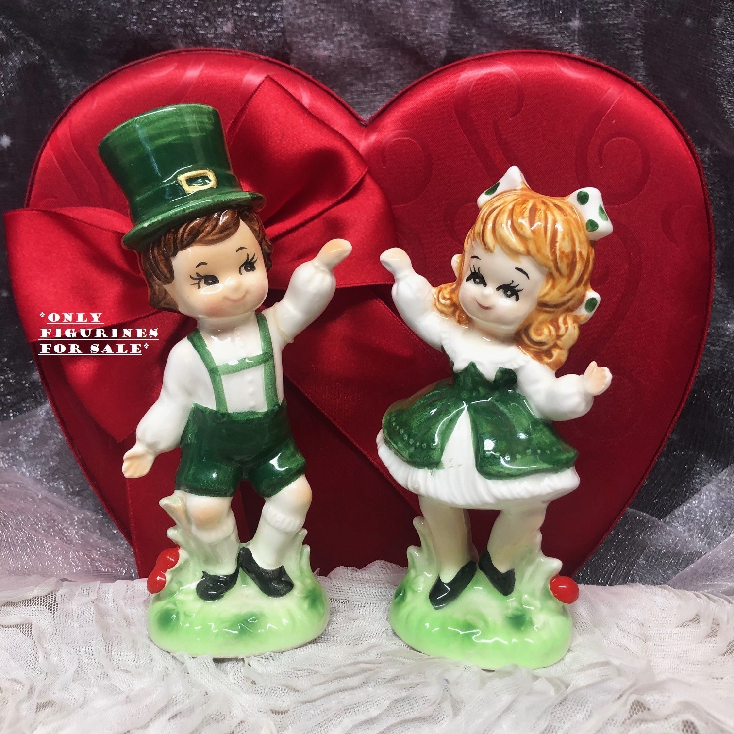 VTG LEFTON St Patrick’s Day Irish Girl Boy Figurine Leprechaun Dancing Kissing 2