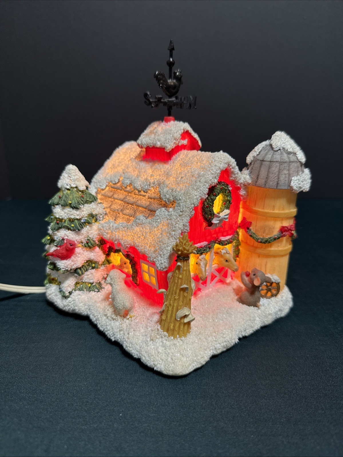 Charming Tails The Merry Little Dairy DEAN GRIFF Christmas Red Barn Farm Decor