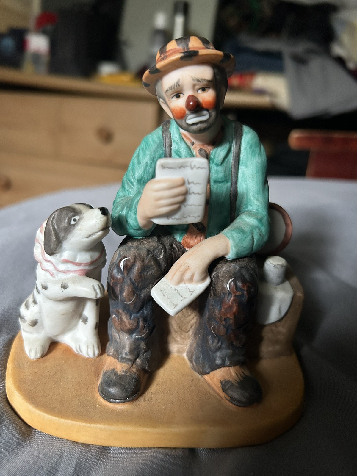 Emmett Kelly Jr. Clown Sitting Reading with a Dog Figurine 5 inches 2389/15000