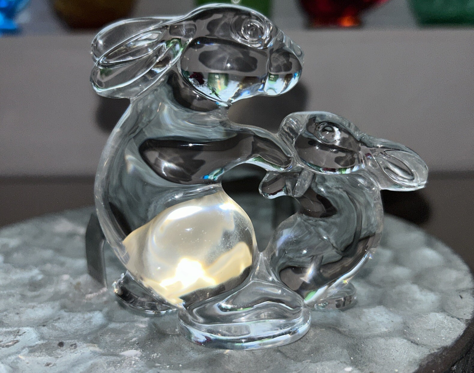 Sevres Crystal Glass Dancing Bunny Rabbits Figurine Mom With Baby France EUC