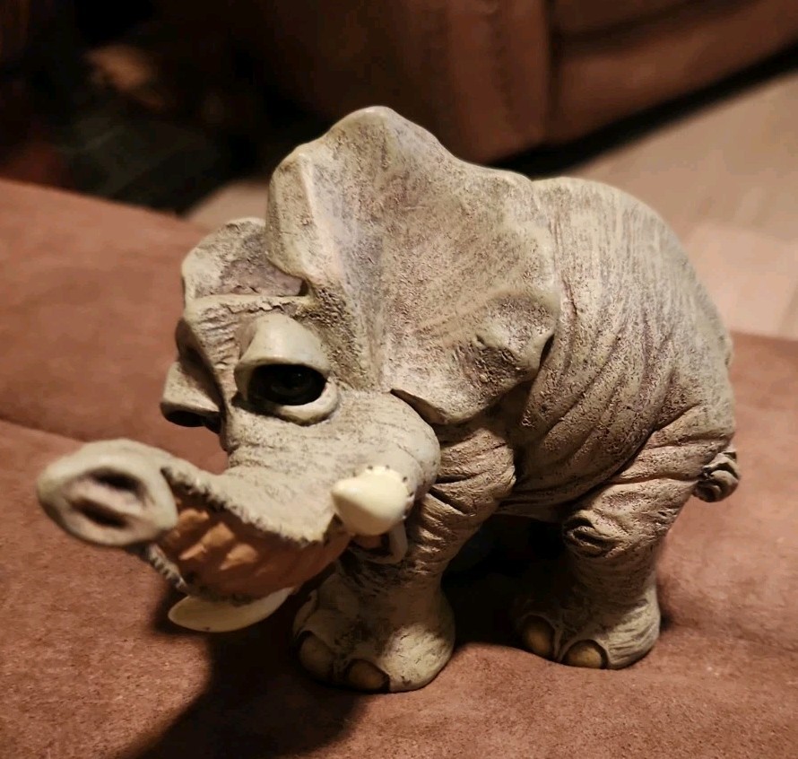 Darling Animation Whimsical Elephant 5 x 4 x 3 Inch Gray Resin FP