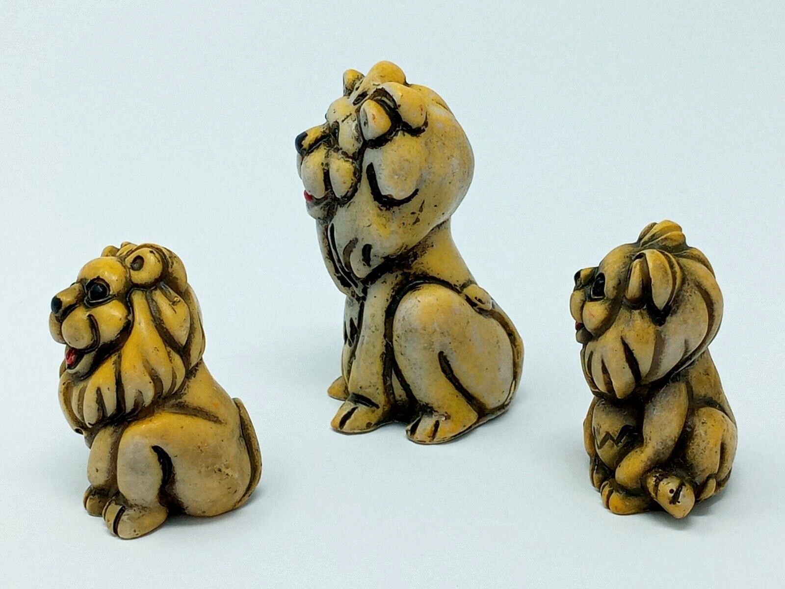 Set of Three Resin Lions Figurines made in Taiwan roc Vintage adult & cubs EUC