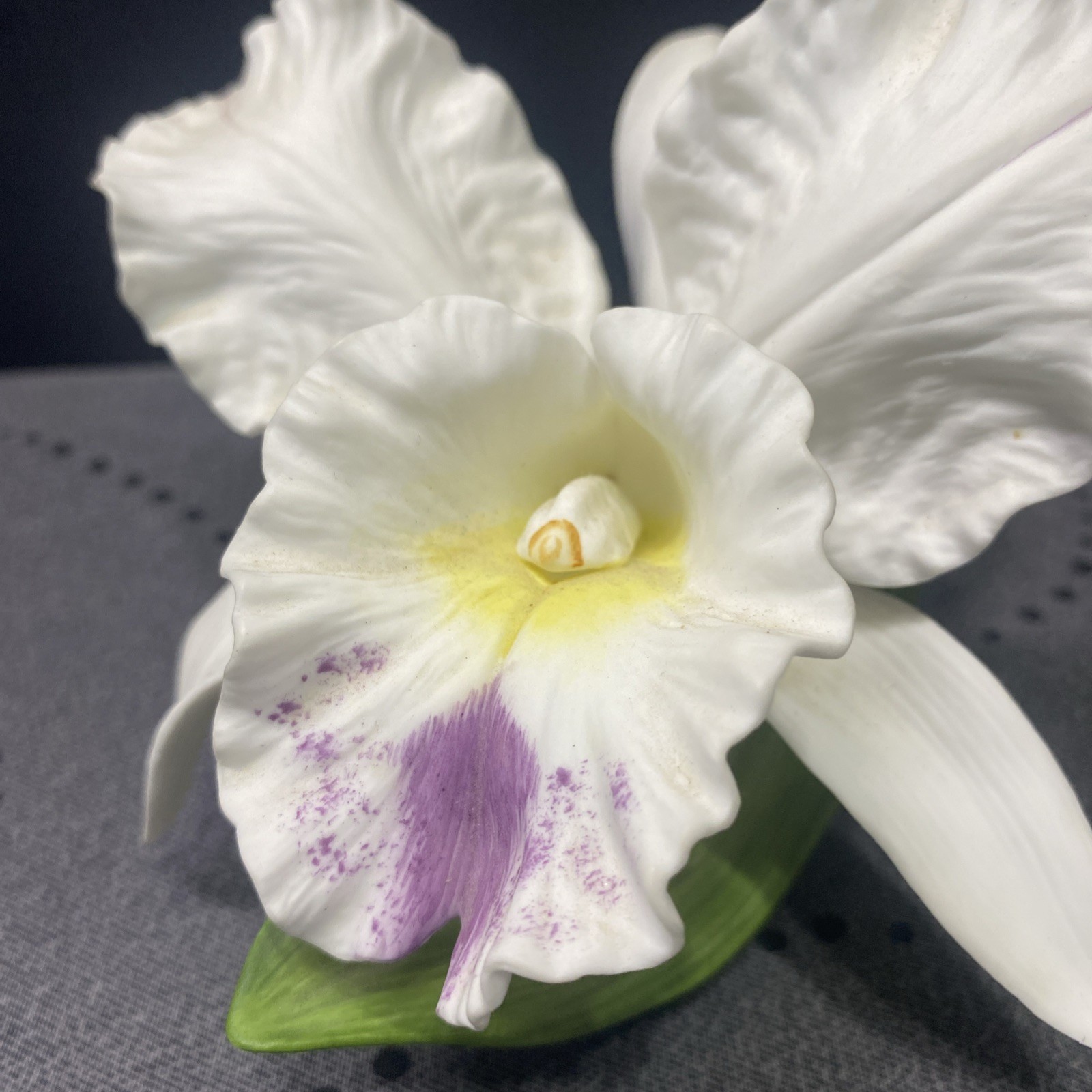 Vintage Homeco Materpiece Bone China White Orchid Figurine 1985 Signed Mizuro