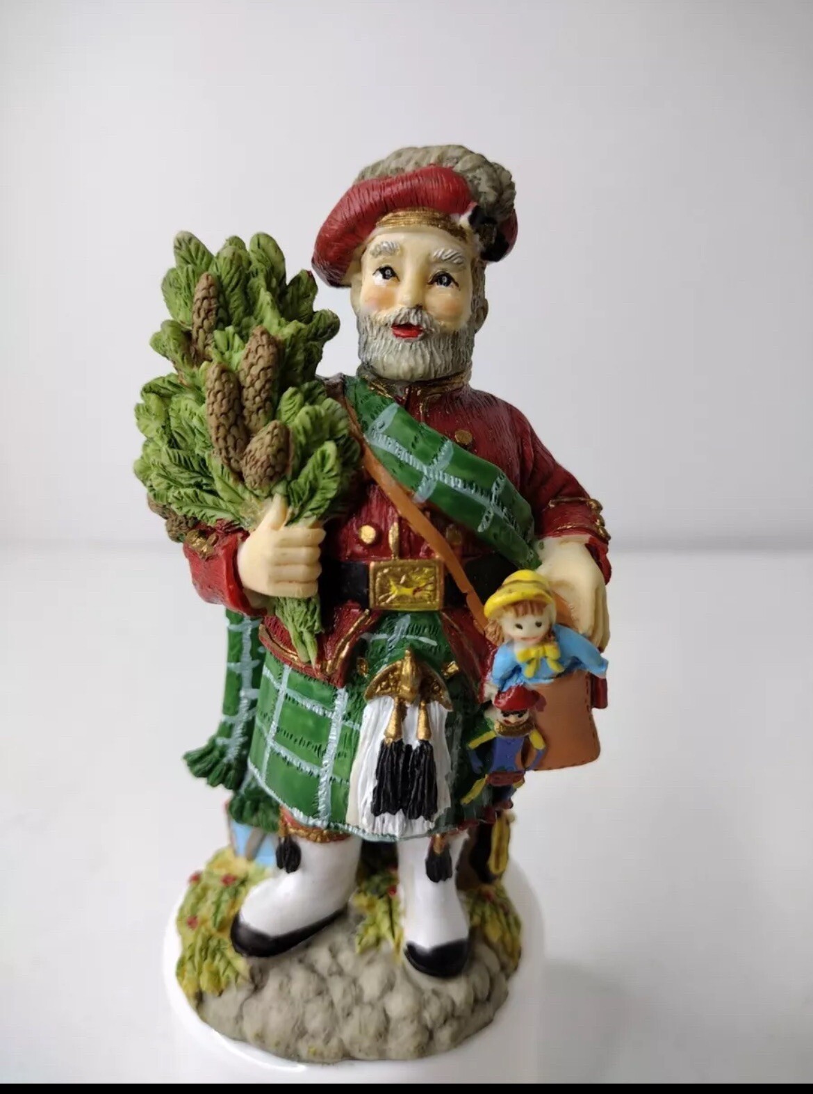 The International Santa Claus Collection SC27 Scotland The First Footer 1997