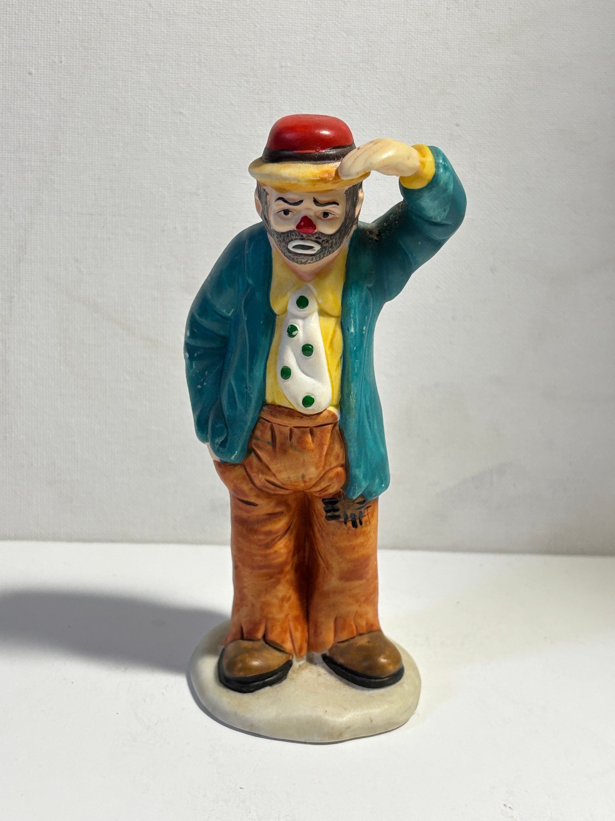 Emmett Kelly Jr. Clown Figurine Looking Out to See 5.5″ Tall Flambro
