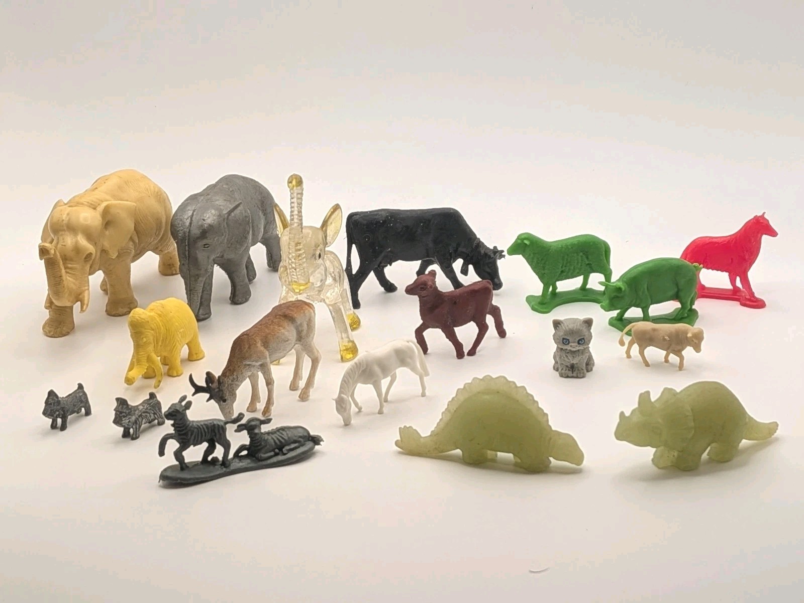 Vtg Assorted Lot of 18 Miniature Figurines Elephants Cows Deer Pig Dogs Sheep