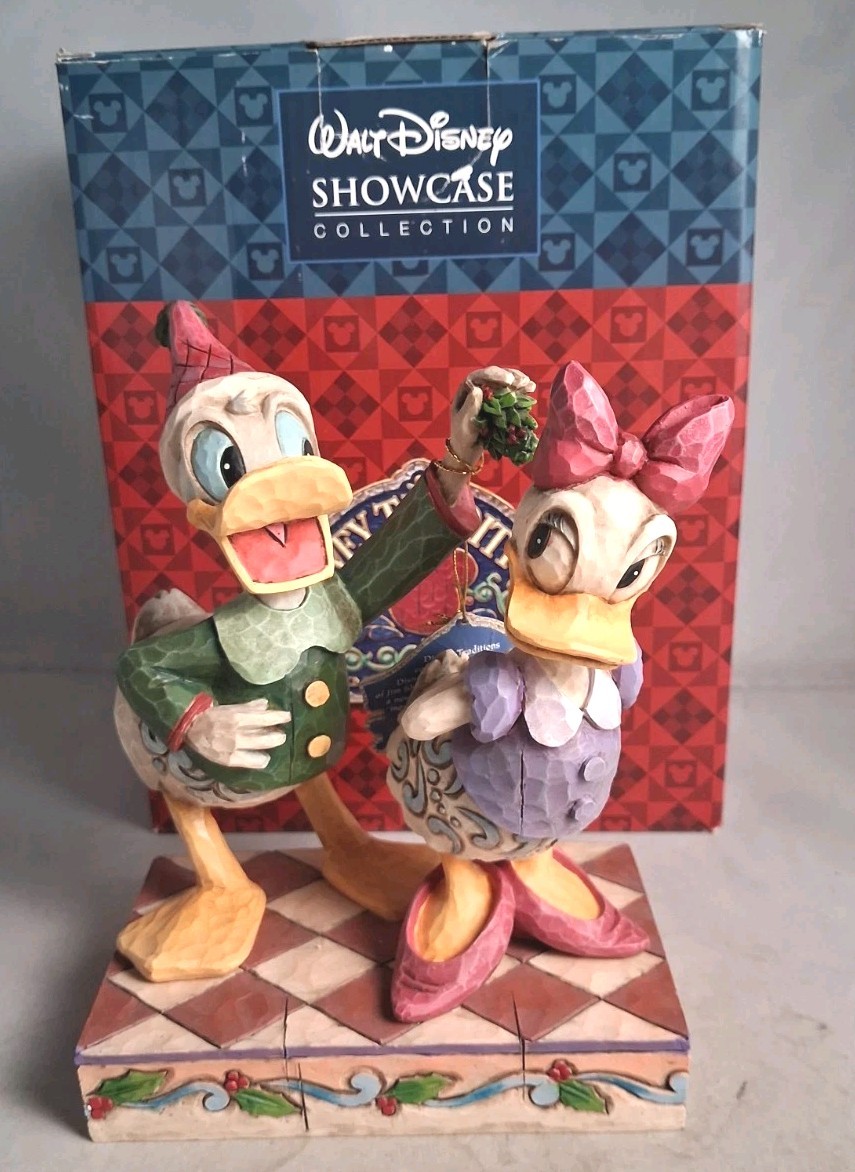 NEW Jim Shore Disney Showcase Donald & Daisy Duck Mistletoe Moment 4011039 w/Box