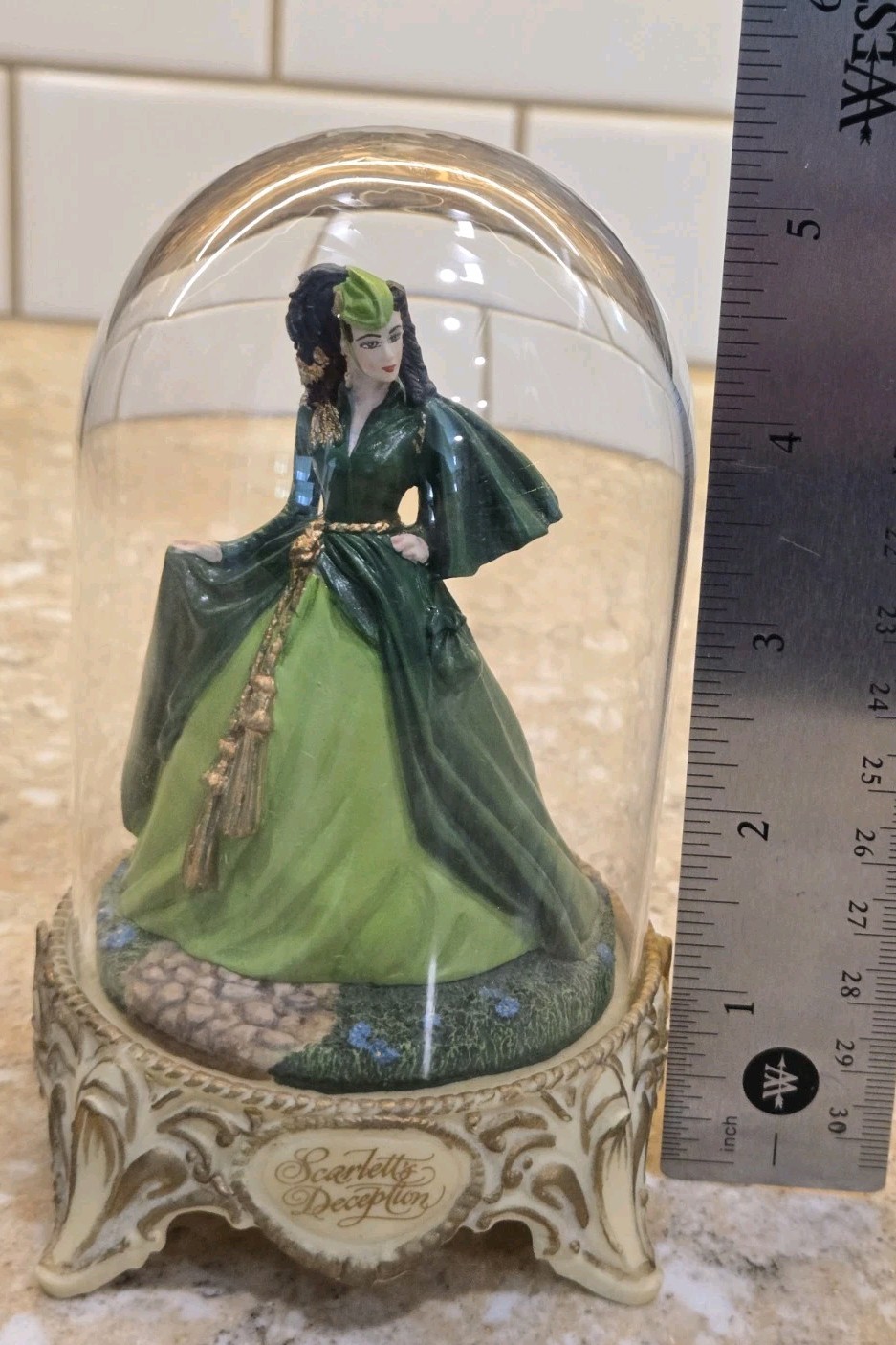 FRANKLIN MINT GWTW 1993 FIGURINE W/GLASS SCARLETT’S DECEPTION LTD ED