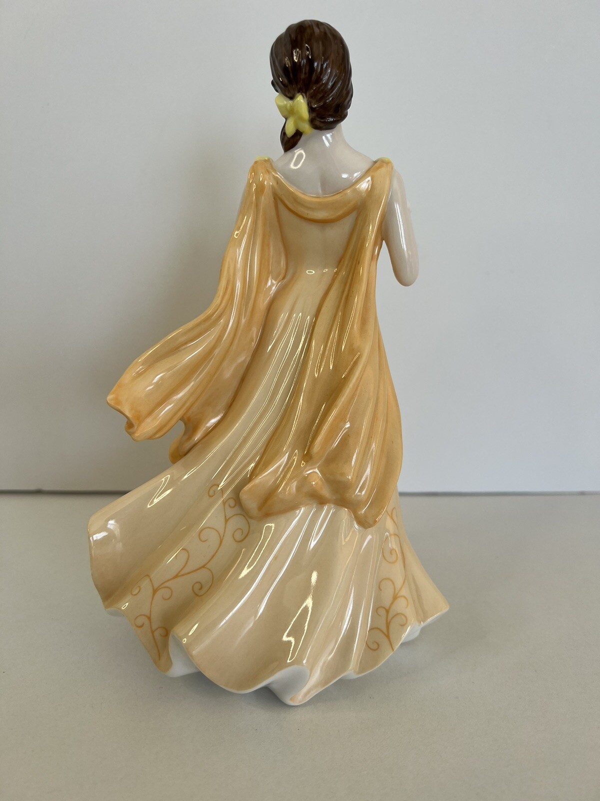 Coalport Sentiments “Thank You” 2005 Figurine Beautiful Brunette Orange Gown