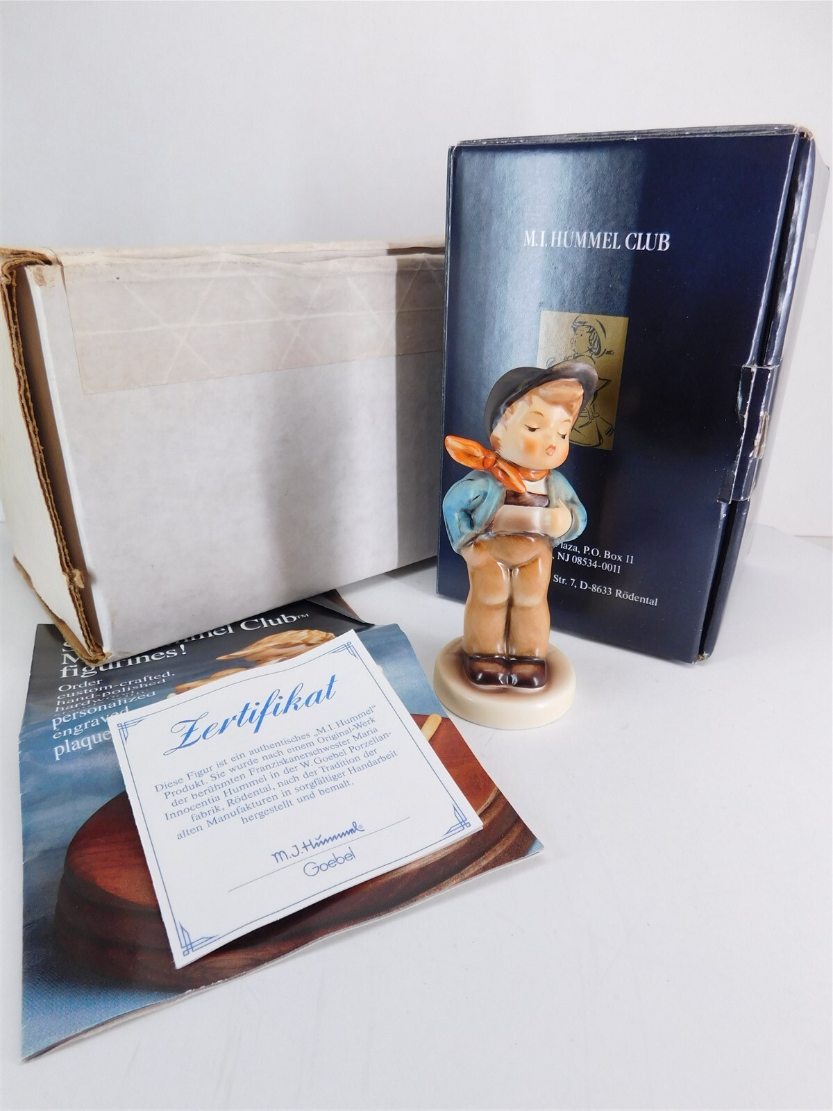 Vintage Hummel 3 5/8″ Figurine “LUCKY FELLOW” TMK 7 #560 HUMMEL CLUB