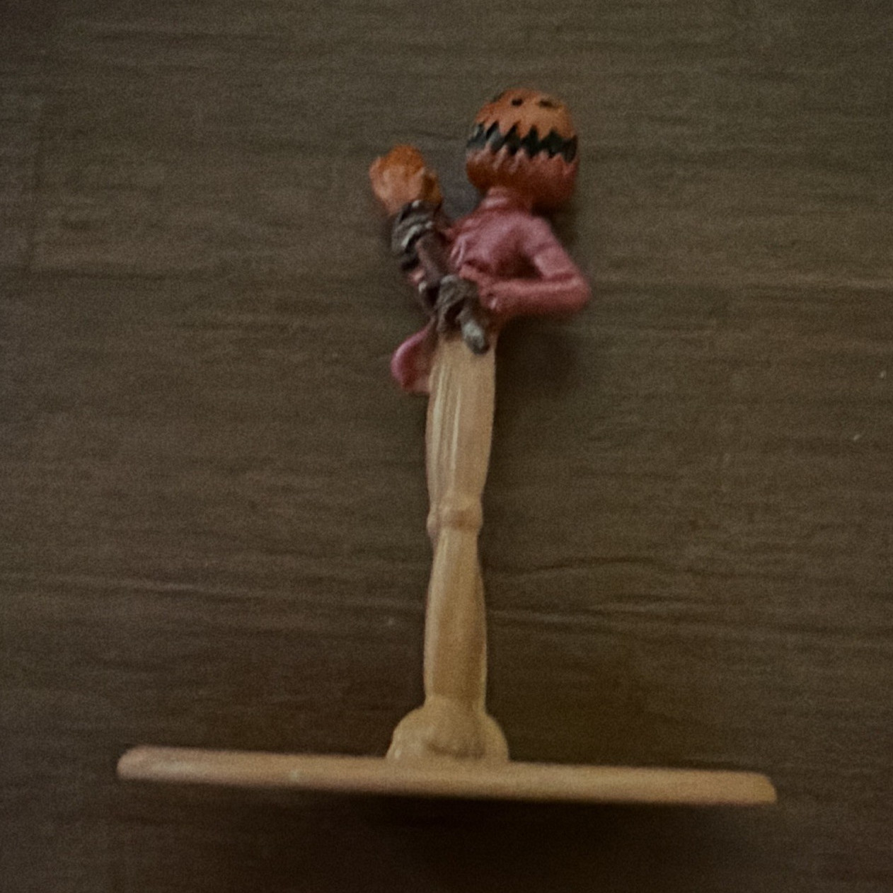 Painted Wooden Halloween Scarecrow Figurine on Stand – Beige Pink Orange