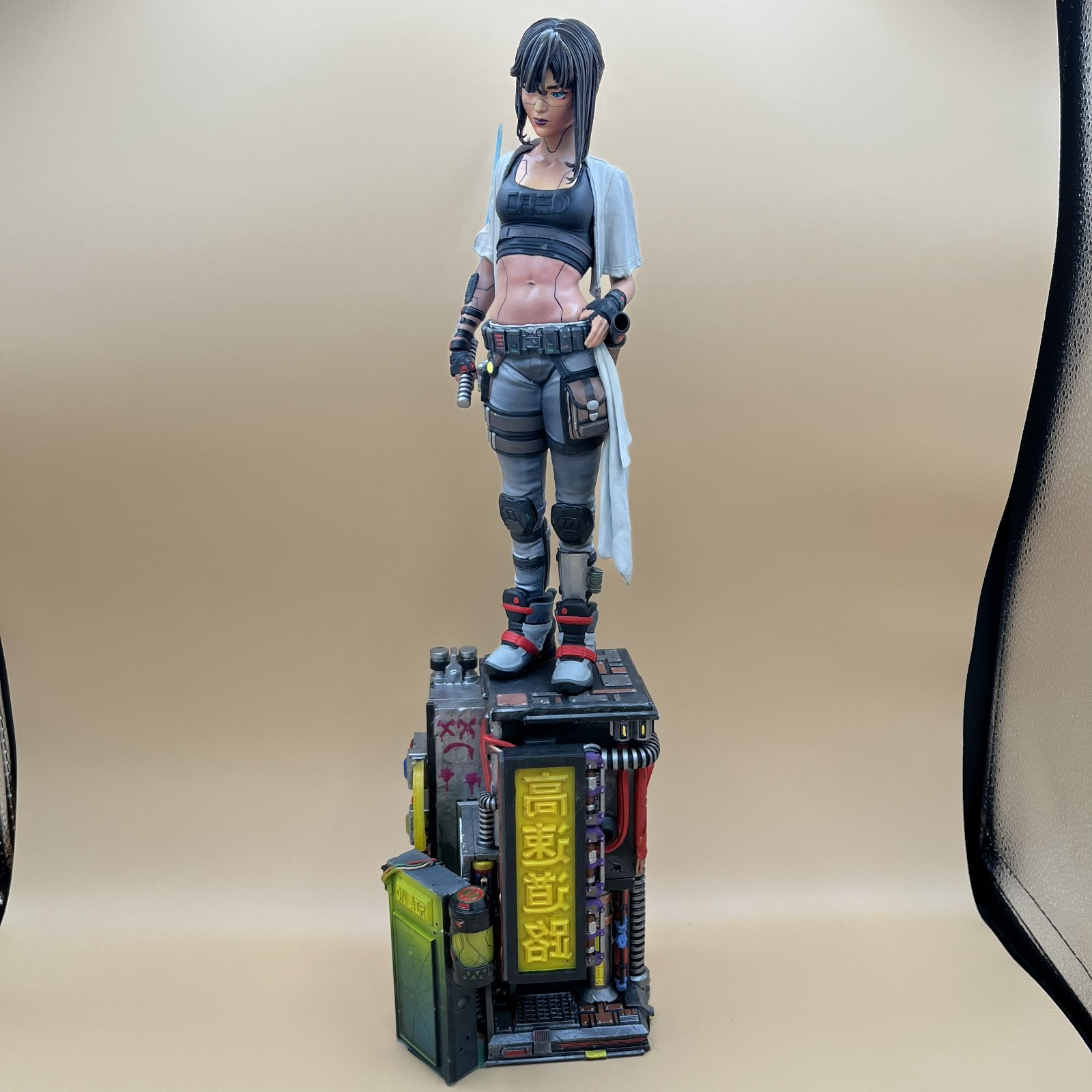 Cyberpunk techno Samuri Hand‑Painted Figurine/Statue/Model/Shelf/Room Decor