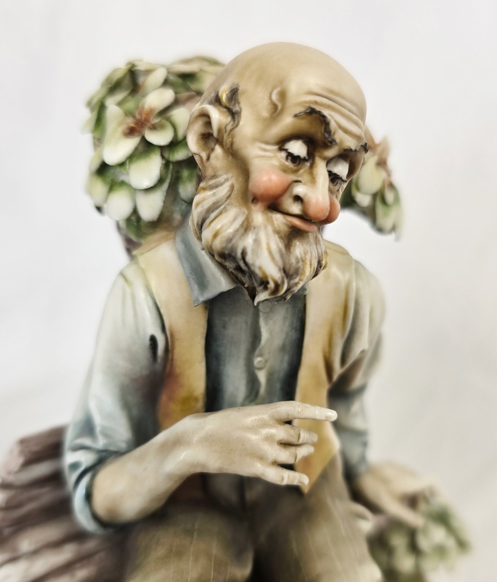 6″ Rare Vintage Borsato Seated Man w/ Flower Basket Figurine Italy c.1970s-1980s