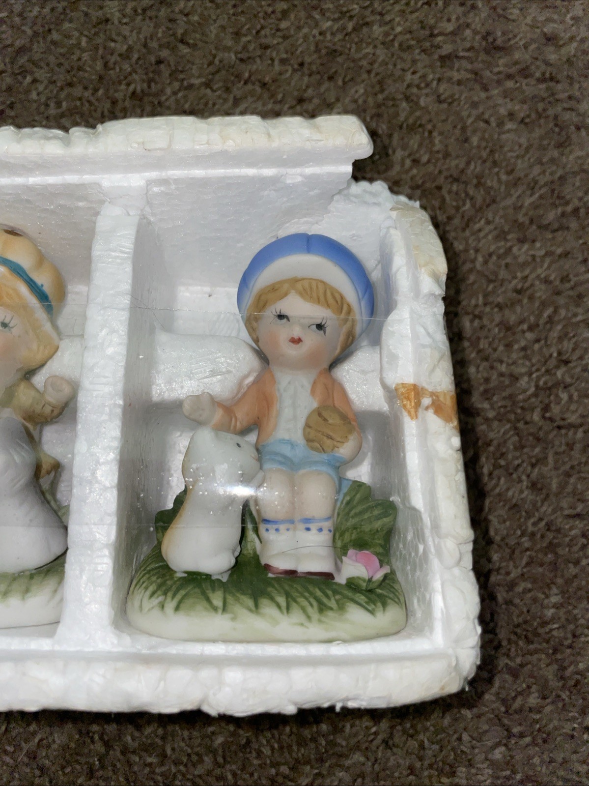 Complete set Vintage Homco #1430 3-1/2 Inch Girls & Boys with Puppy Figurine