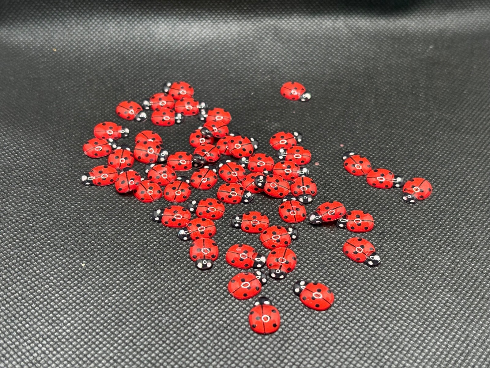 🐞50pcs Mini Glass Ladybug Sticker Garden Party Decor DIY Craft