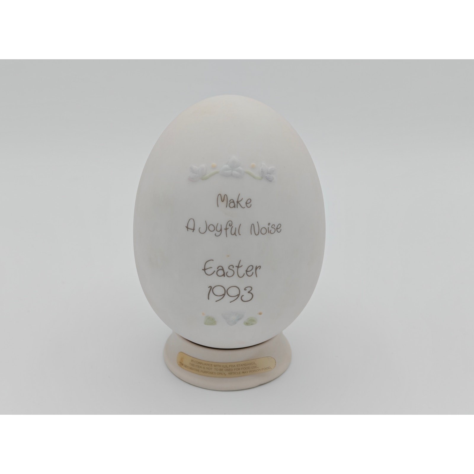 Precious Moments 1993 Easter Egg Figurine Make A Joyful Noise 528617 with Box