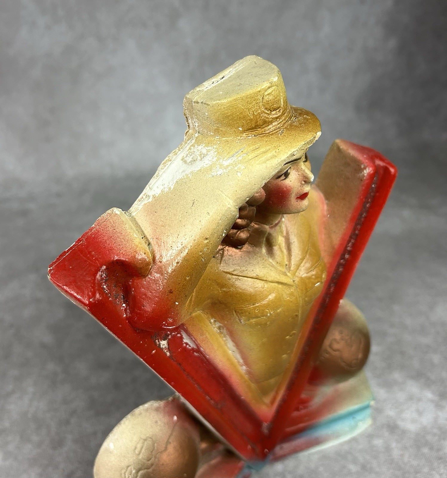RARE Vintage 1940s Chalkware Carnival Prize Statue V For Victory Home Front WAC