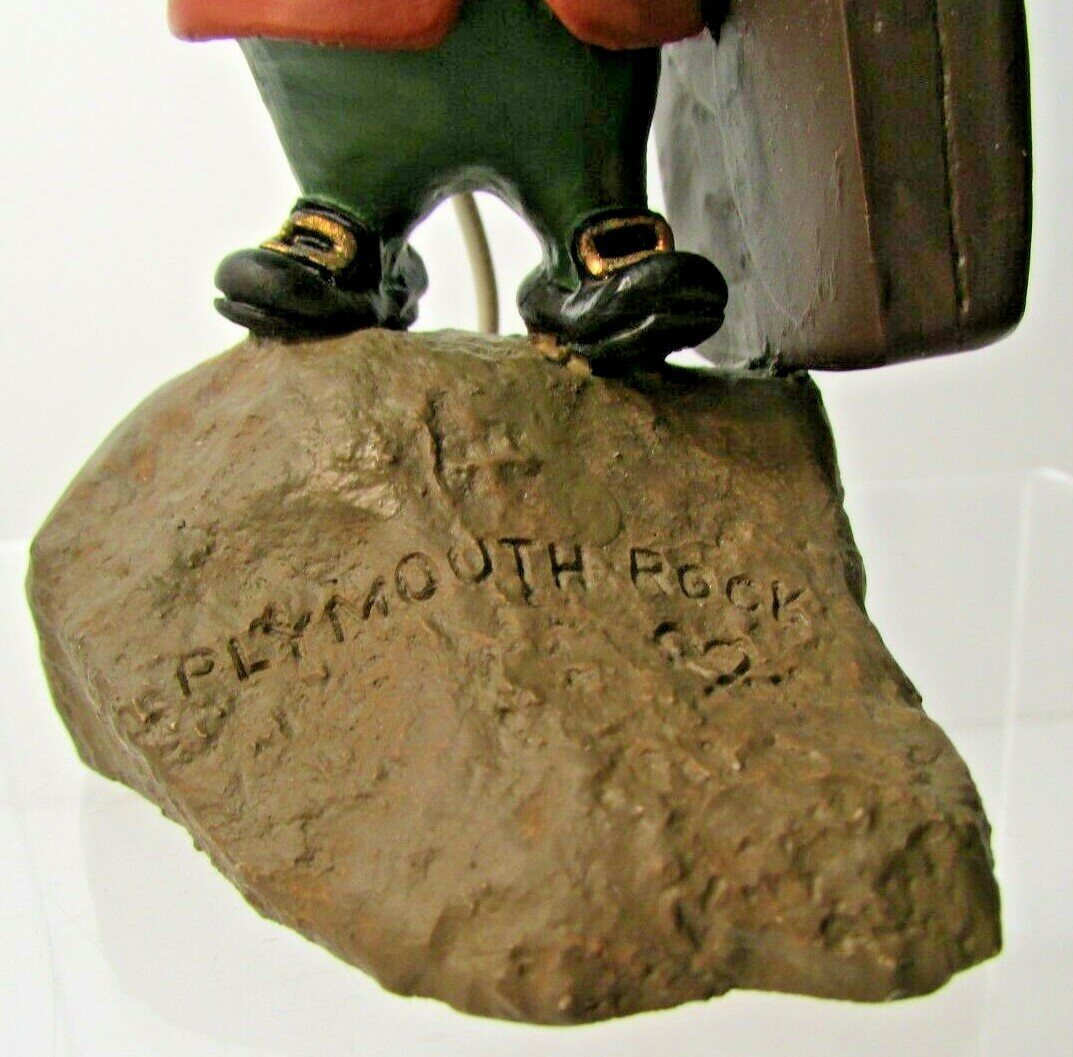 Hallmark 1988 Tender Touches PILGRIM MOUSE on Plymouth Rock Thanksgiving Fall