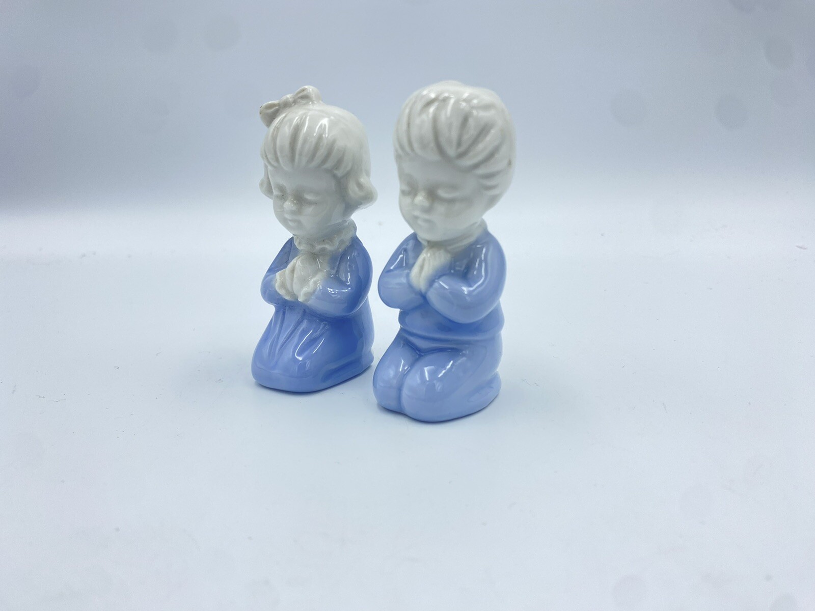 Vintage Blue Porcelain Praying Children Kneeling Figurines 3” Boy Girl Japan