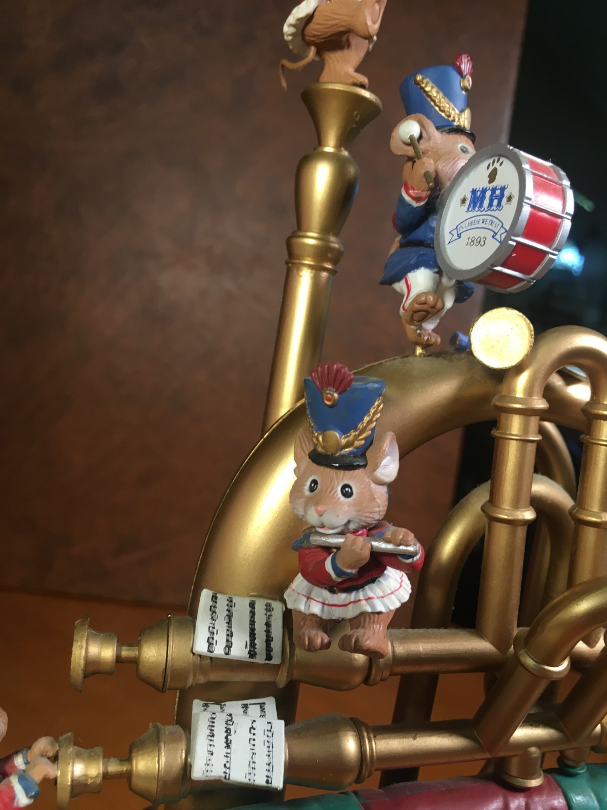 **Vintage ENESCO STRIKE UP THE BAND MUSICAL ANIMATED MICE STARS & STRIPES~VIDEO
