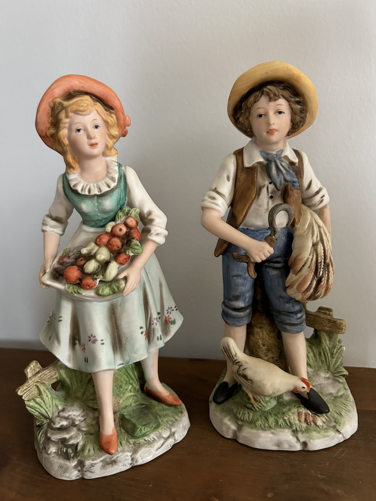 VTG HOMCO 8881 Porcelain Figurines farm / country Boy & Girl Bisque Collectible