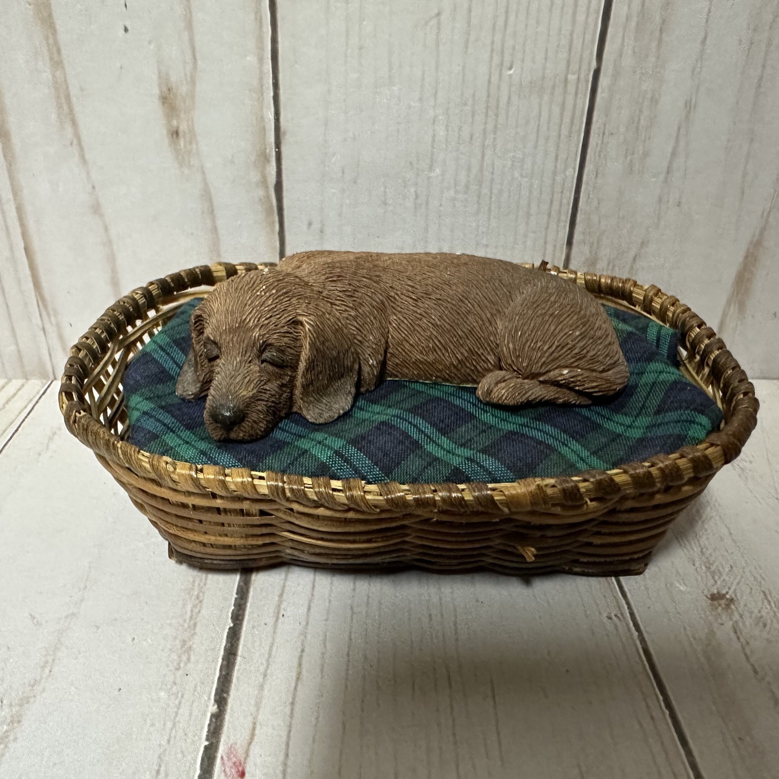Vintage Sandicast Lil Snoozer Stretch Dachshund Dog Figure in Bed Brown 4 Inch