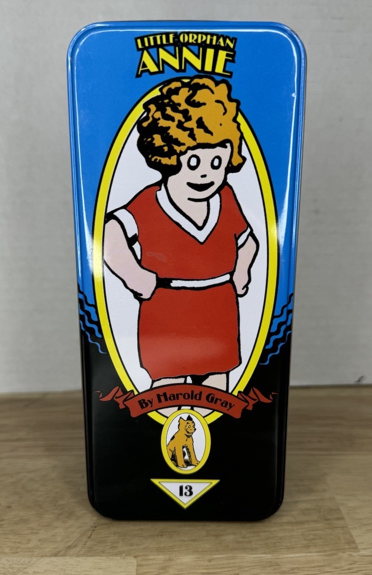 Little Orphan Annie Comic Sculpture by Yoe! Studio Dark Horse Comics 823/950