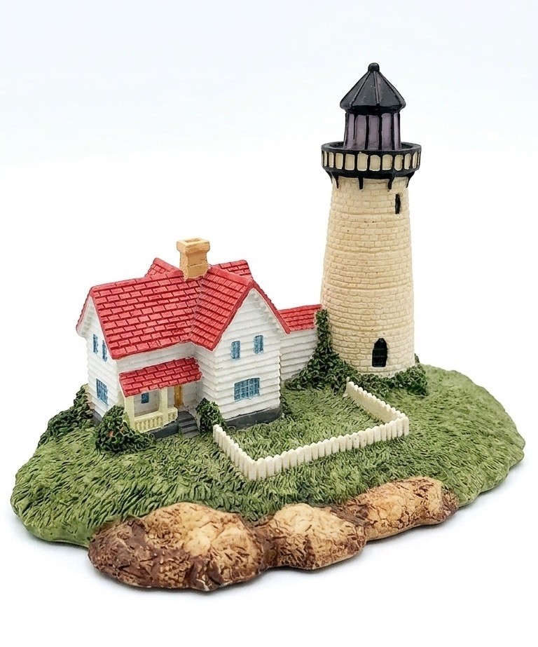 Lighthouses of North America Figurine Cape Neddich, Maine Giftcraft 1996 kerry