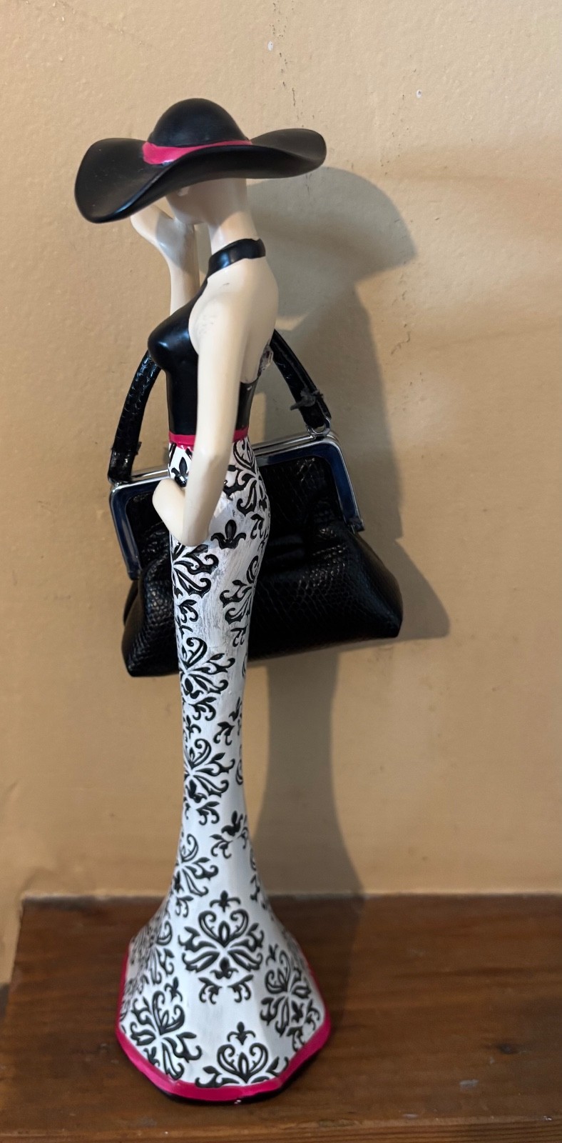 Vntg. Boudoir Fashion Lady Composite Figurine w/usable Purse to Hide trinkets