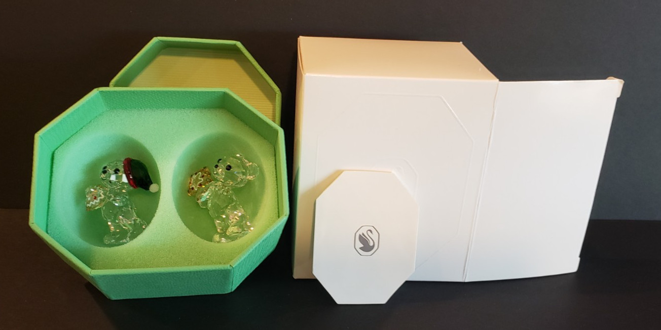 2022 Swarovski Crystal Figurine KRIS BEARS Annual Edition – #5627747 – NIB