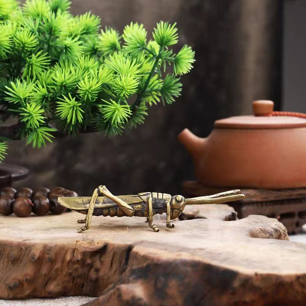 Solid Brass Locust Statue Vintage Animal Grasshopper Figurine Tea Pet Ornament